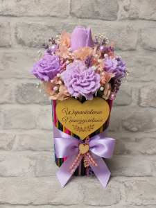 Flowerbox z kredek z świecami zapachowymi 
